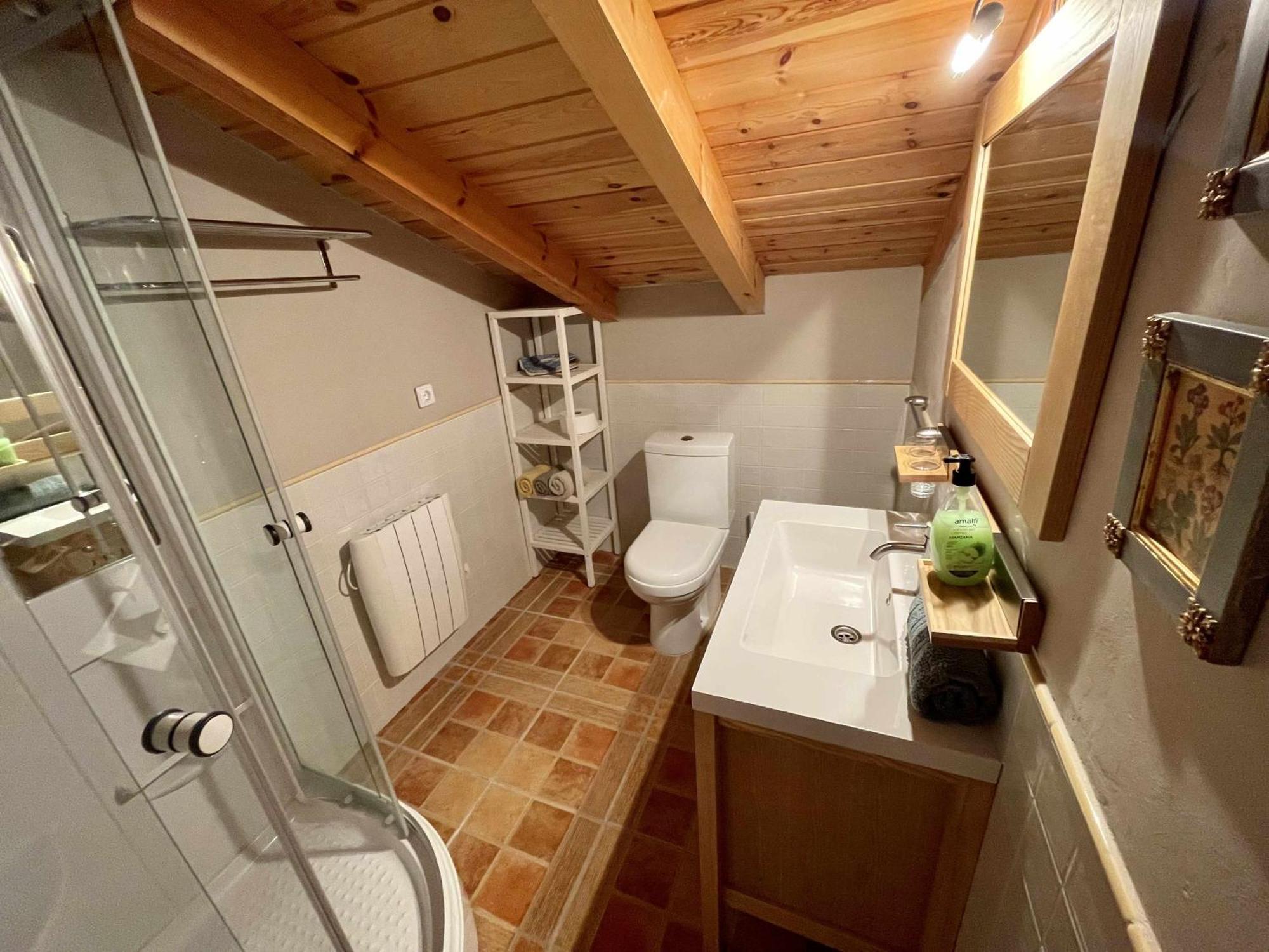 הוילה בייסקאס Chalet Del Roble מראה חיצוני תמונה